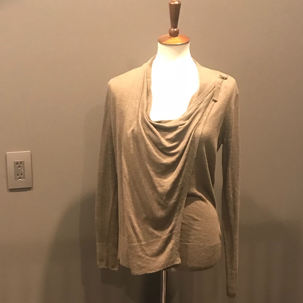 Khaki green Banana Republic wrap linen sweater XS